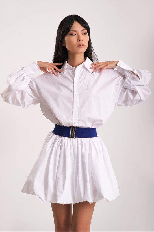 Camisa blanca de gran tamaño