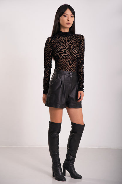 Klassische Shorts aus Leder